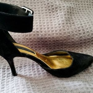 🏵3 for $30🏵BCBG Black Stilettos with ankle strap